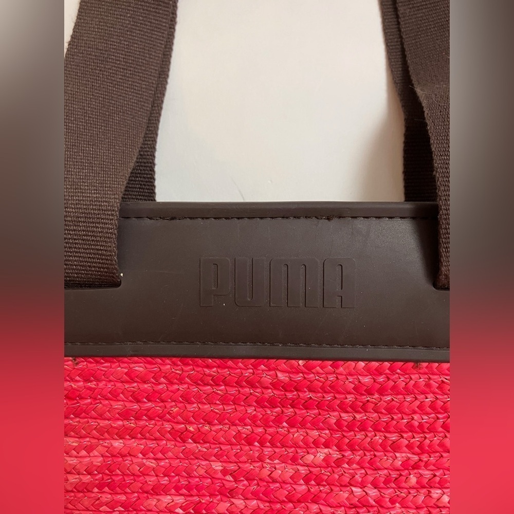 NWOT PUMA wicker and rubber purse! - Picture 3 of 9